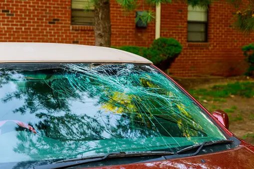 The Ultimate Checklist for Choosing Auto Glass Repair Services